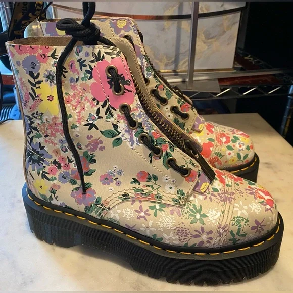Dr Martens Floral boots - Picture 3 of 11